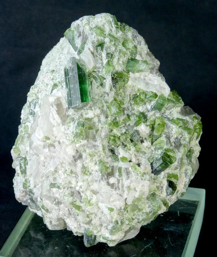 598 carats natural - 598,