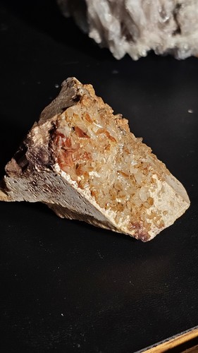 Phenakite feldspar - on,